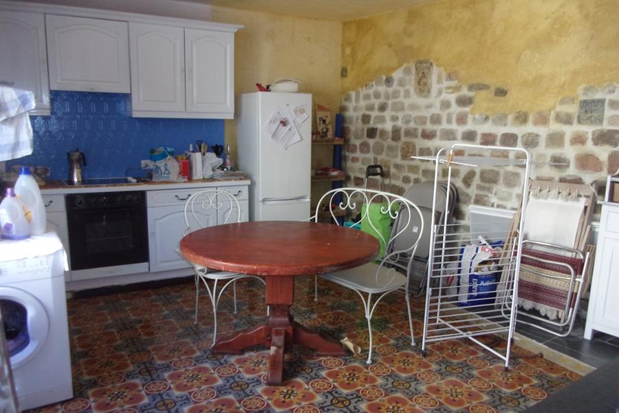 RÉNOVATION AVEC DES MATÉRIAUX LOCAUX