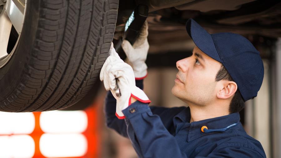 Conseils d'experts: comment réparer les éléments de la direction et de la suspension?