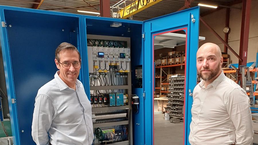 VG Machines verfijnt metaaloppervlaktebewerking met Lenze