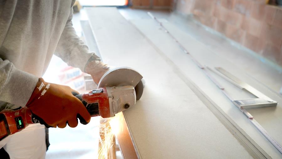 Perfecte dagkanten in één beweging met Knauf Easy-Side